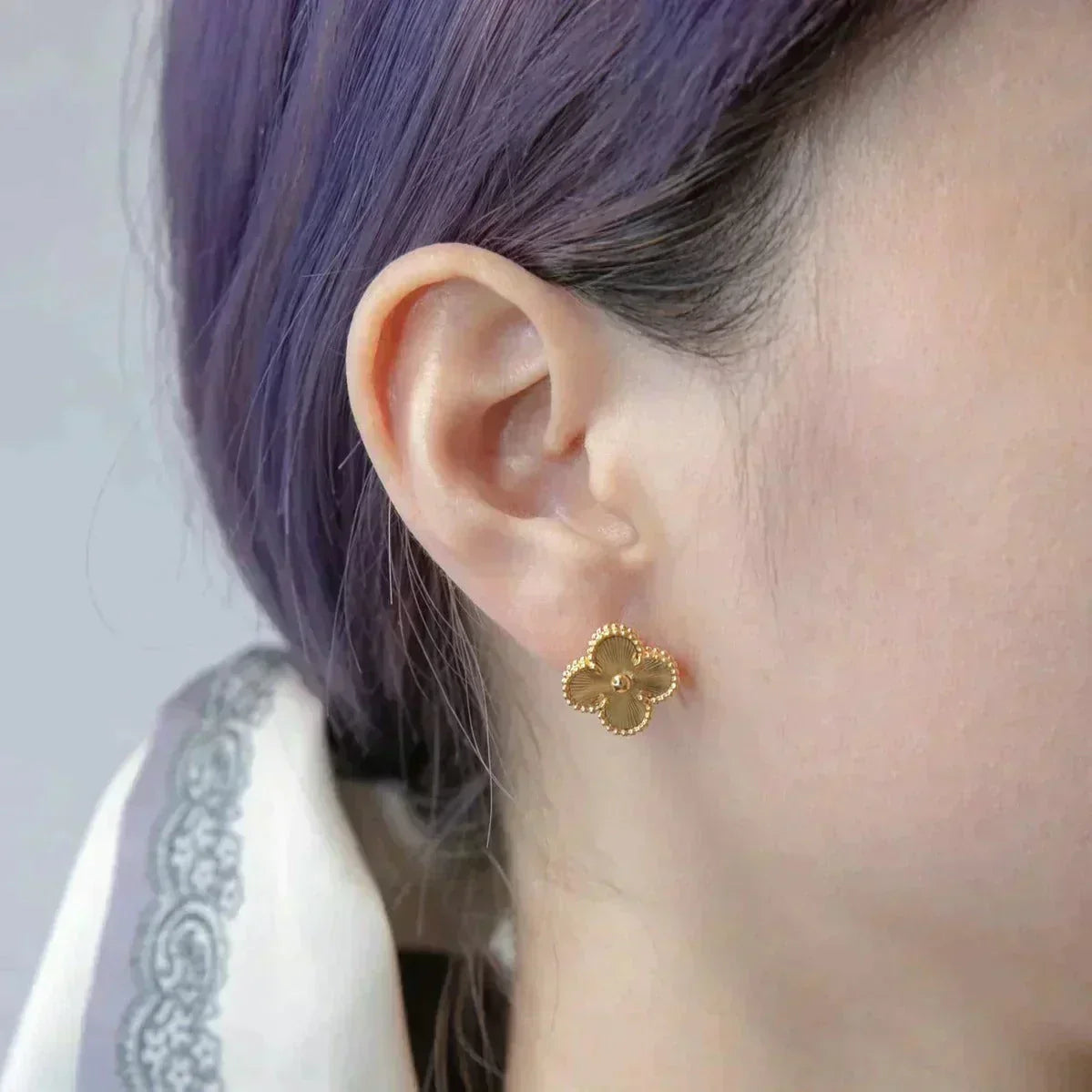 [TOPON]CLOVER MEDIUM 1 MOTIFS LASER EARRINGS