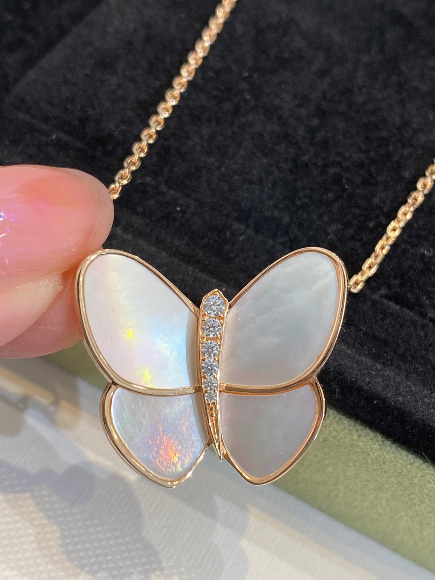 [TOPON]BUTTERFLY GOLD MOP DIAMOND NECKLACE