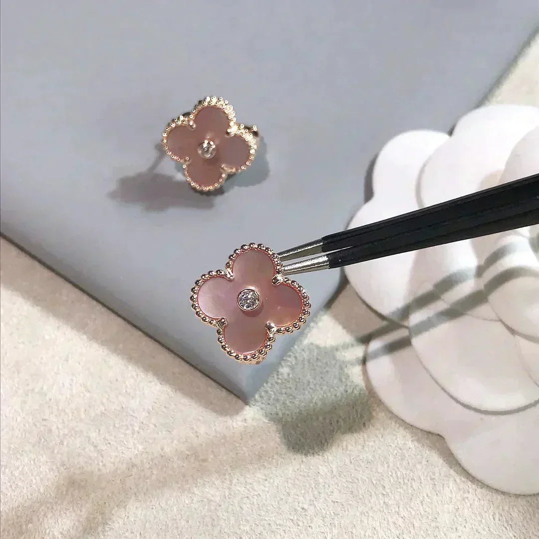 [TOPON]CLOVER MEDIUM 1 MOTIFS  PINK MOP DIAMOND EARRINGS