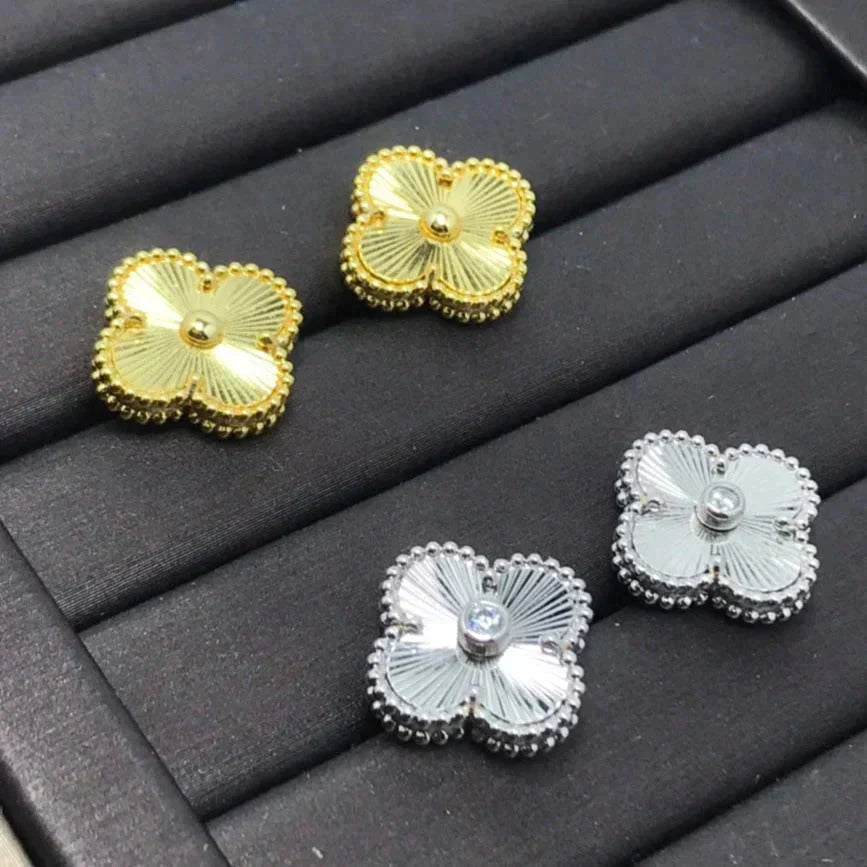 [TOPON]CLOVER MINI 9.5MM LASER EARRINGS