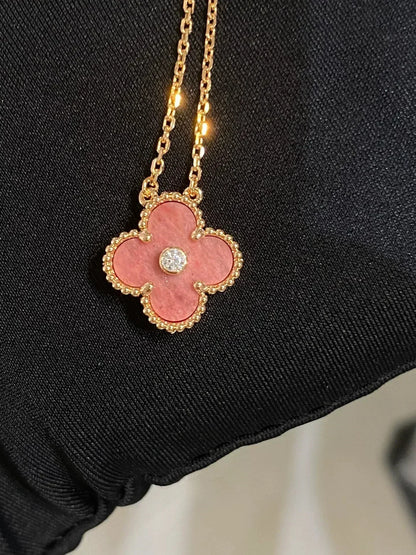 [TOPON]CLOVER 15MM DIAMOND RHODONITE NECKLACE