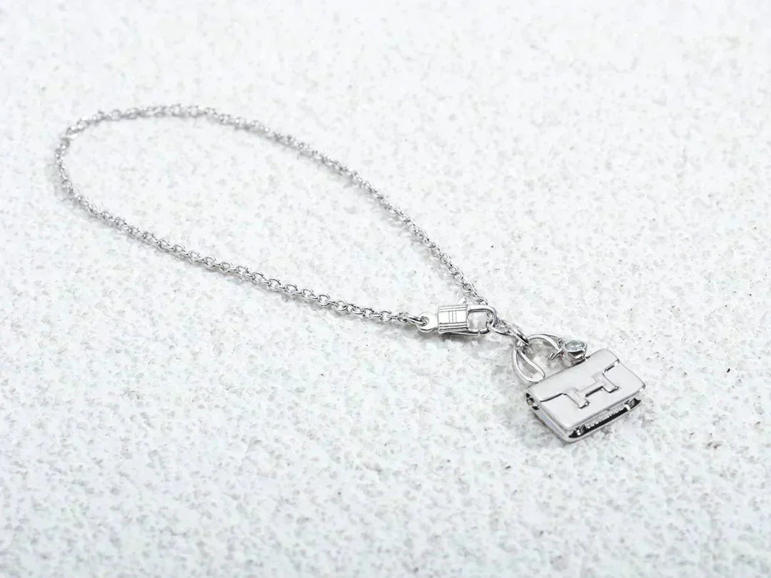 [TOPON]AMULETTE PEDANT SILVER NECKLACE