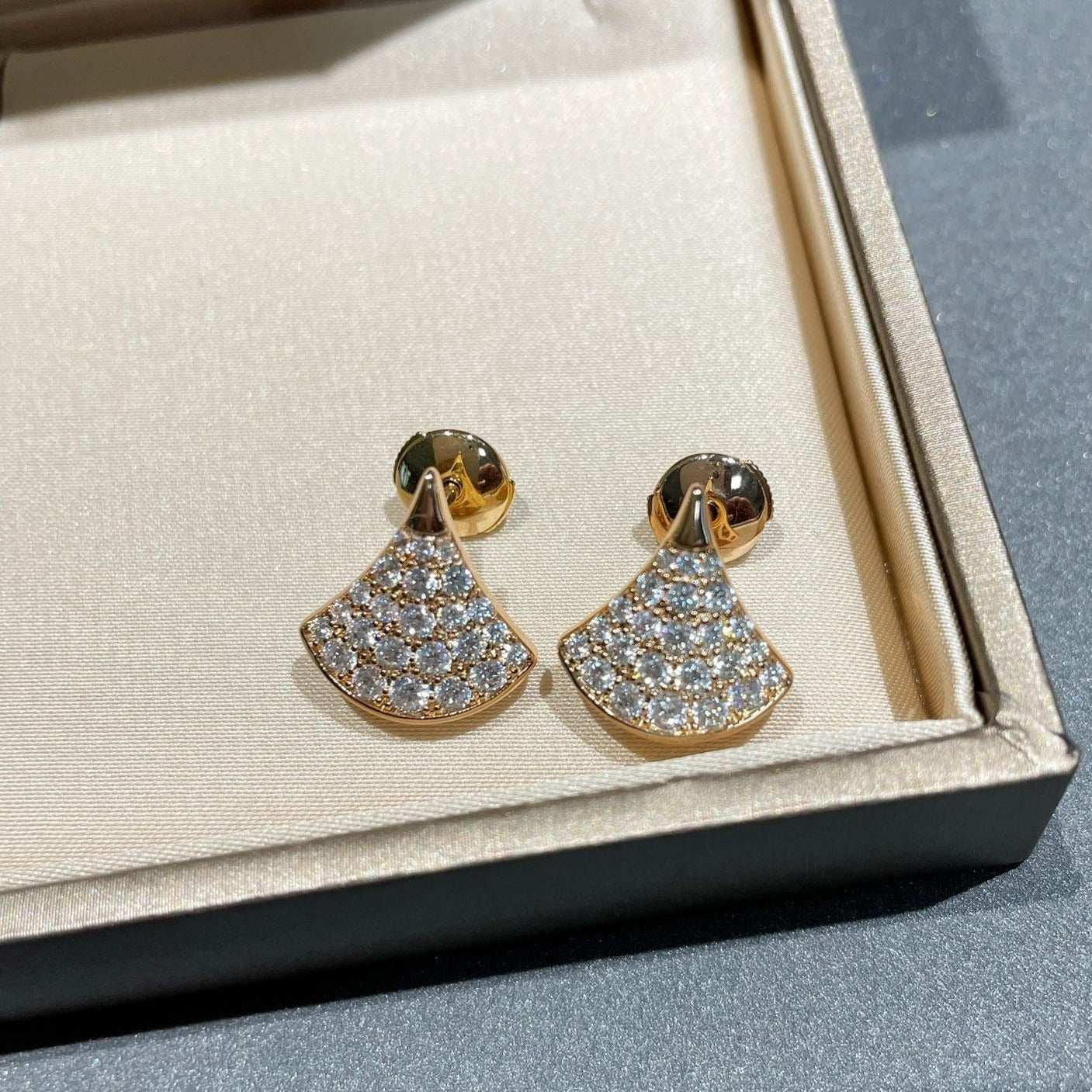 [TOPON]DREAM STUD EARRINGS DIAMOND