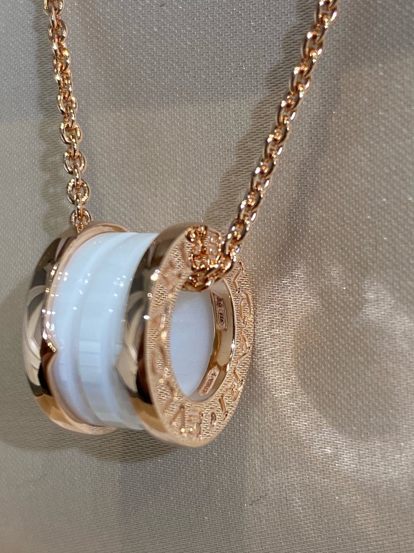 [TOPON]ZERO 1 WHITE CERAMIC PINK GOLD NECKLACE