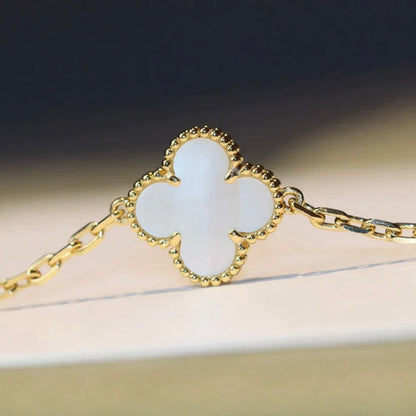 [TOPON]CLOVER 20 MOTIFS WHITE MOP NECKLACE