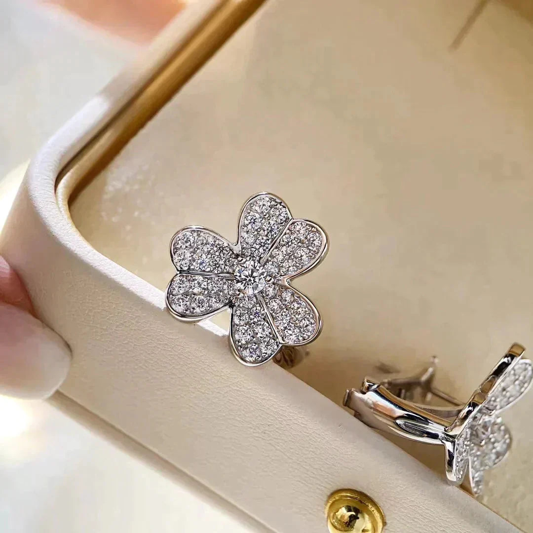 [TOPON]CLOVER COMOS DIAMOND EARRINGS SILVER