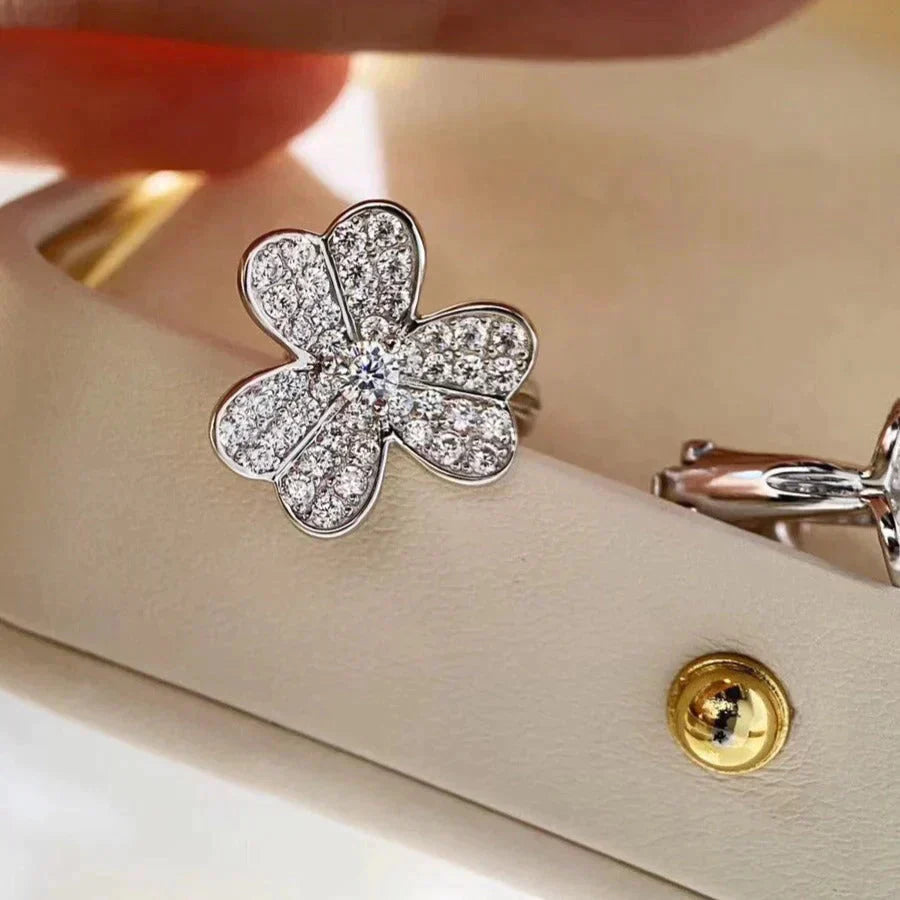 [TOPON]CLOVER COMOS DIAMOND EARRINGS SILVER