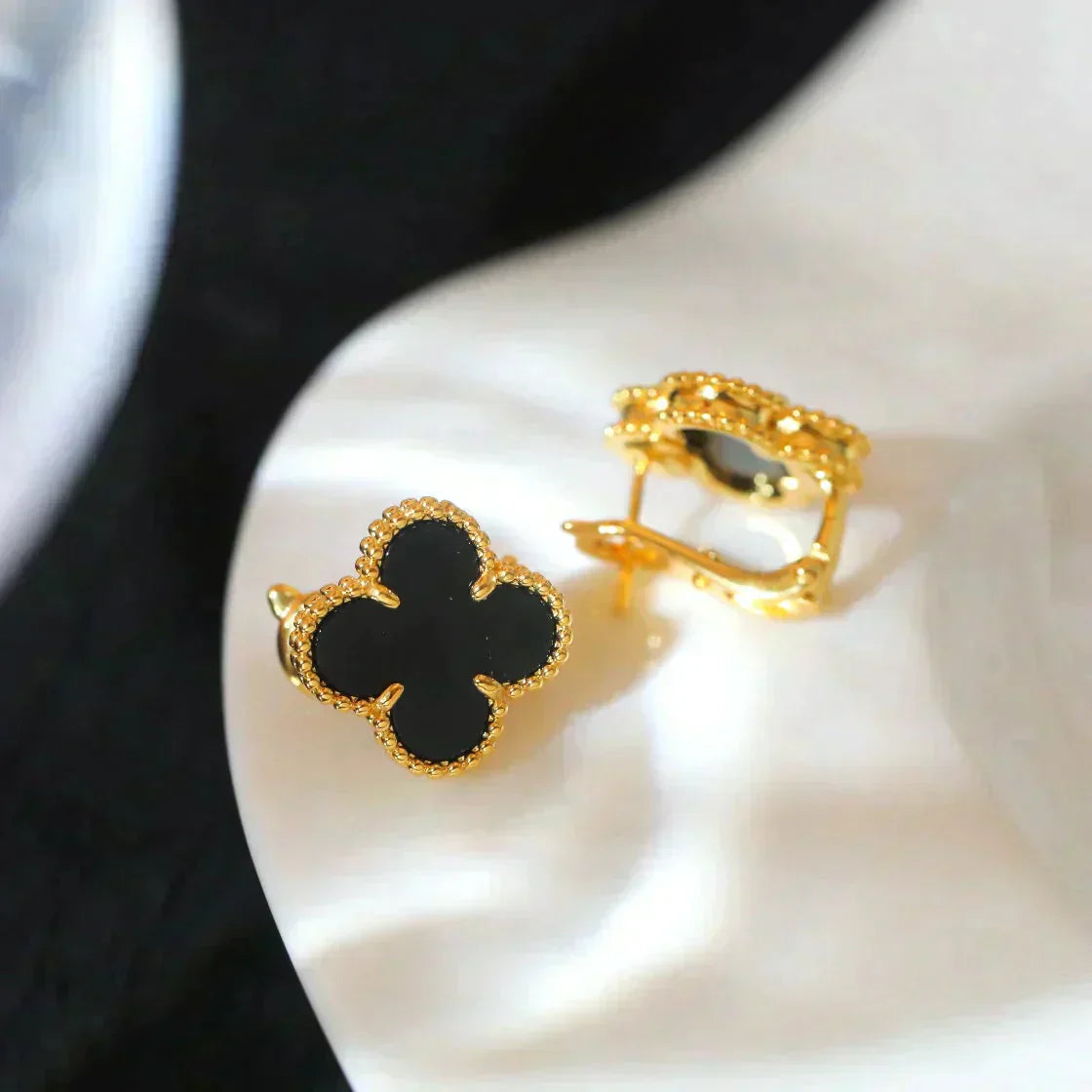 [TOPON]CLOVER MEDIUM 1 MOTIFS  ONYX STUD EARRINGS