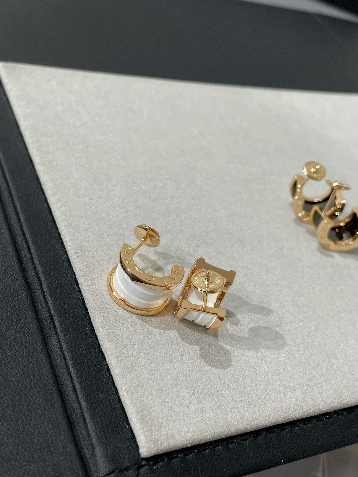 [TOPON]ZERO 1 PINK GOLD CERAMIC EARRINGS