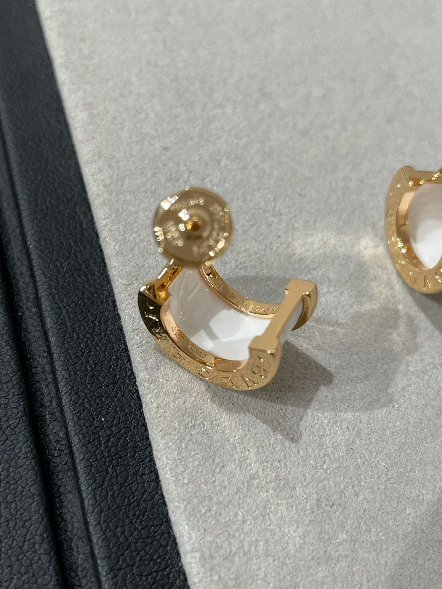 [TOPON]ZERO 1 PINK GOLD CERAMIC EARRINGS