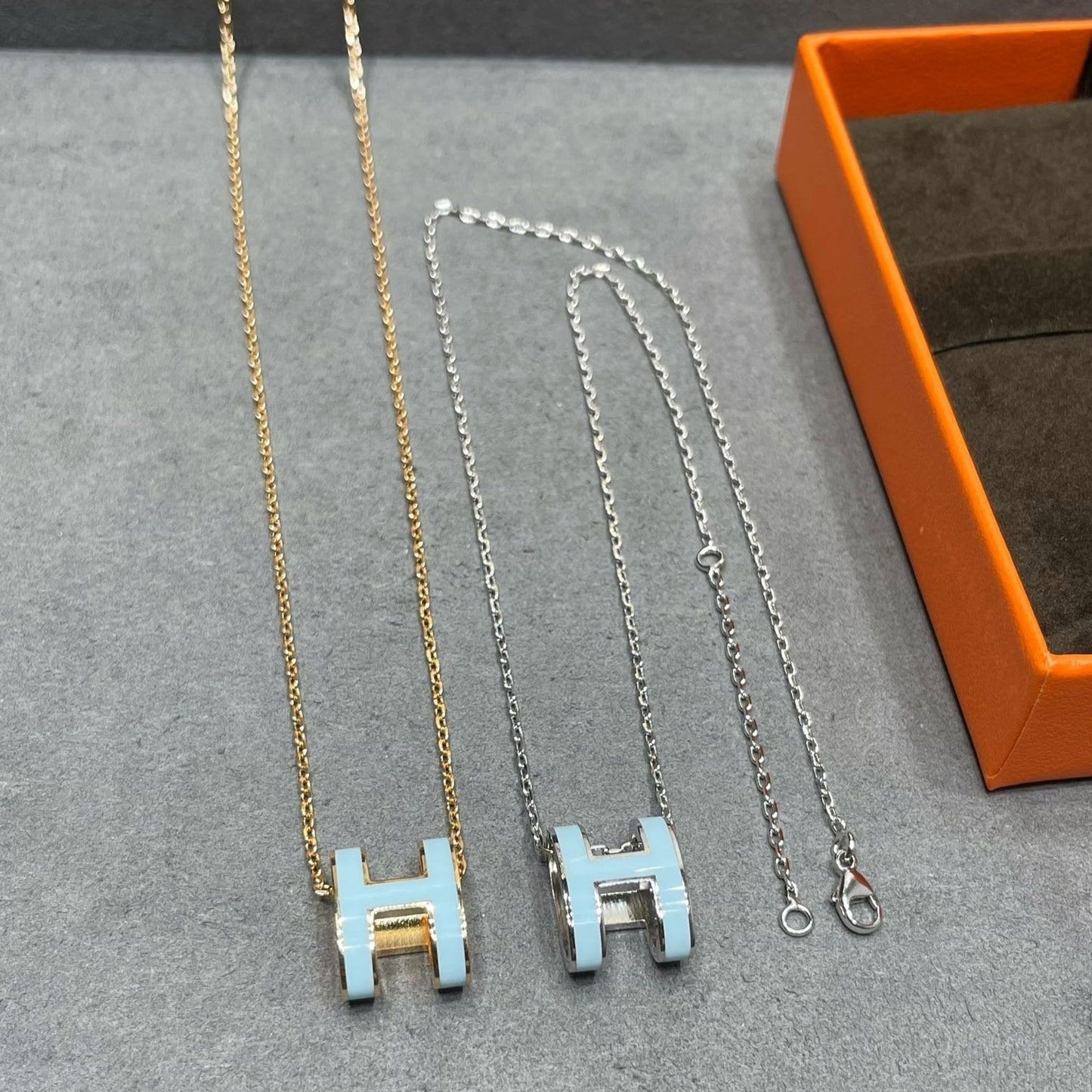 [TOPON]POP H SKY BLUE NECKLACE