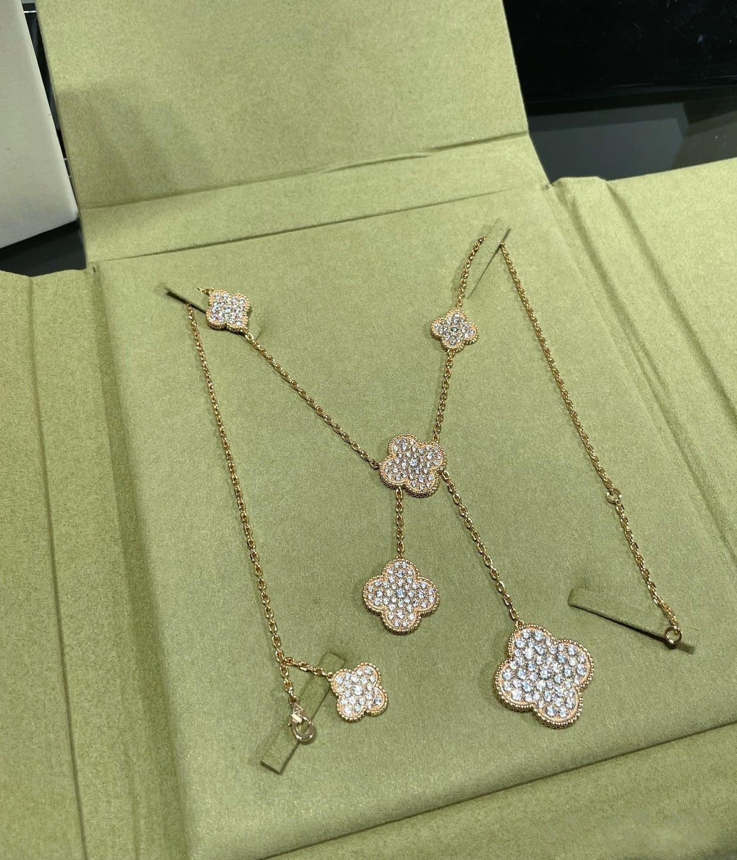 [TOPON]CLOVER 6 MOTIF DIAMOND PAVED NECKLACE