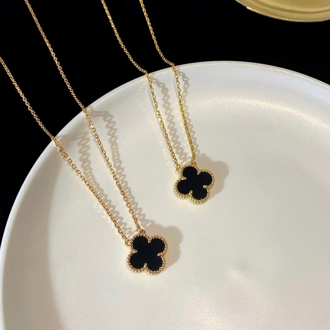 [TOPON]CLOVER 15MM BLACK ONYX SINGLE FLOWER NECKLACE