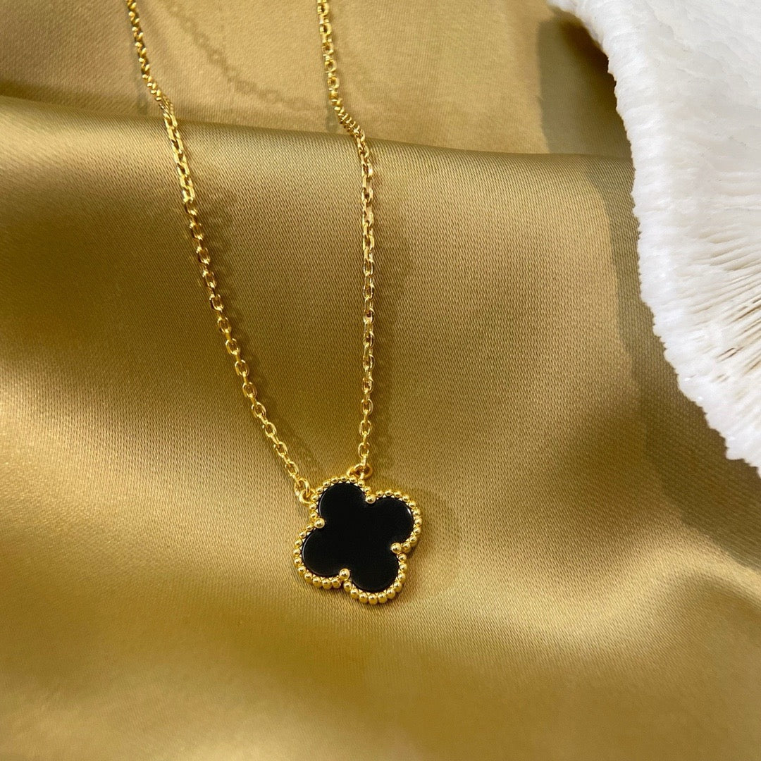 [TOPON]CLOVER 15MM BLACK ONYX SINGLE FLOWER NECKLACE