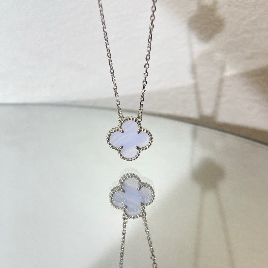 [TOPON]CLOVER 15MM BLUE CHALCEDONY NECKLACE SILVER