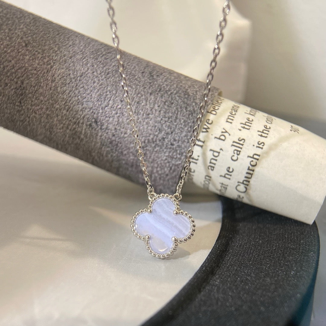 [TOPON]CLOVER 15MM BLUE CHALCEDONY NECKLACE SILVER