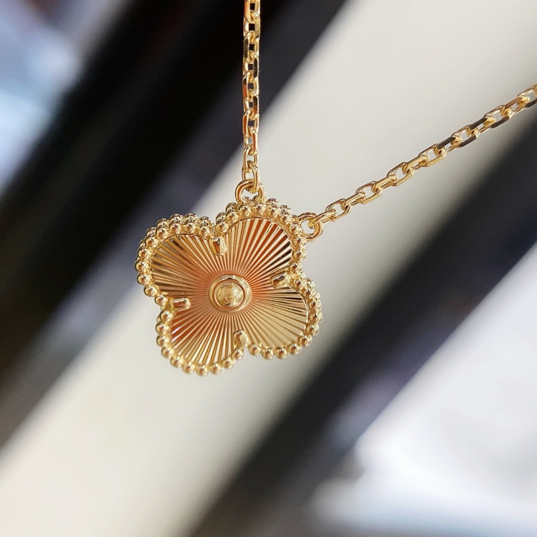 [TOPON]CLOVER 15MM LASER NECKLACE