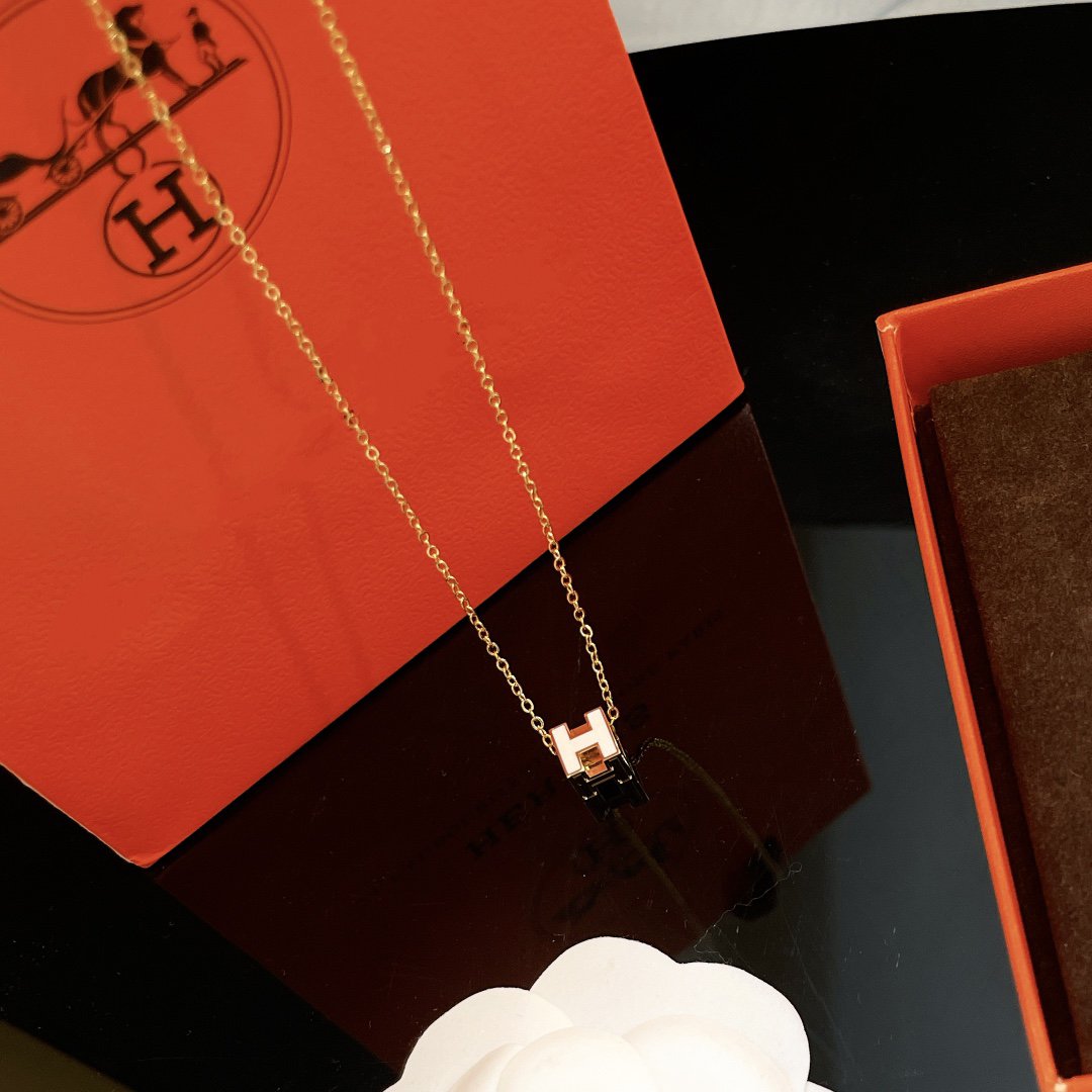 [TOPON]H WHITE SQUARE GOLD NECKLACE