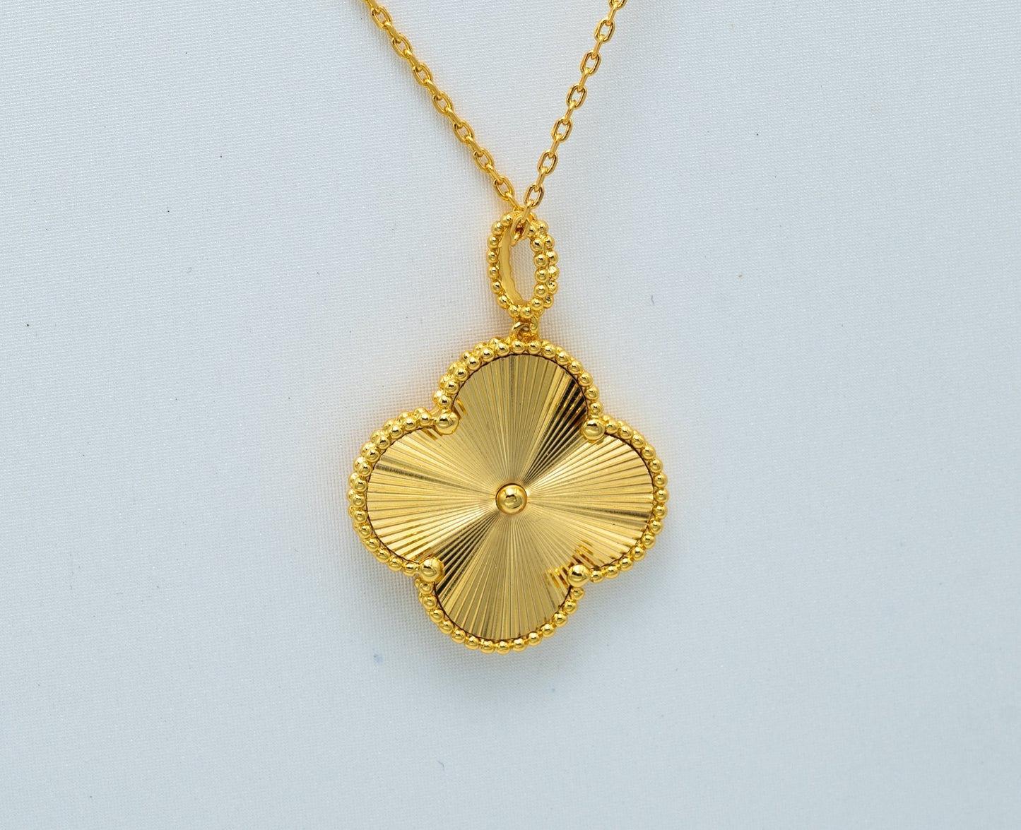 [TOPON]CLOVER 25MM PEDANT NECKLACE GOLD