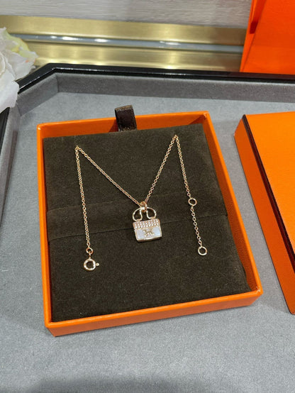 [TOPON]H CIRCE MOISSANITE PENDANT NECKLACE GOLD