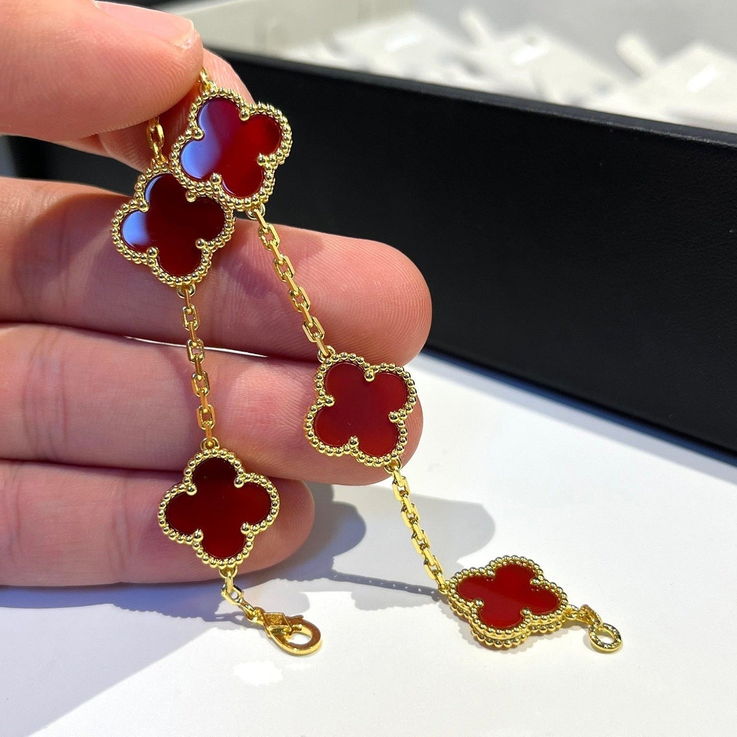 [TOPON]CLOVER 5 MOTIFS RED AGATE  BRACELET