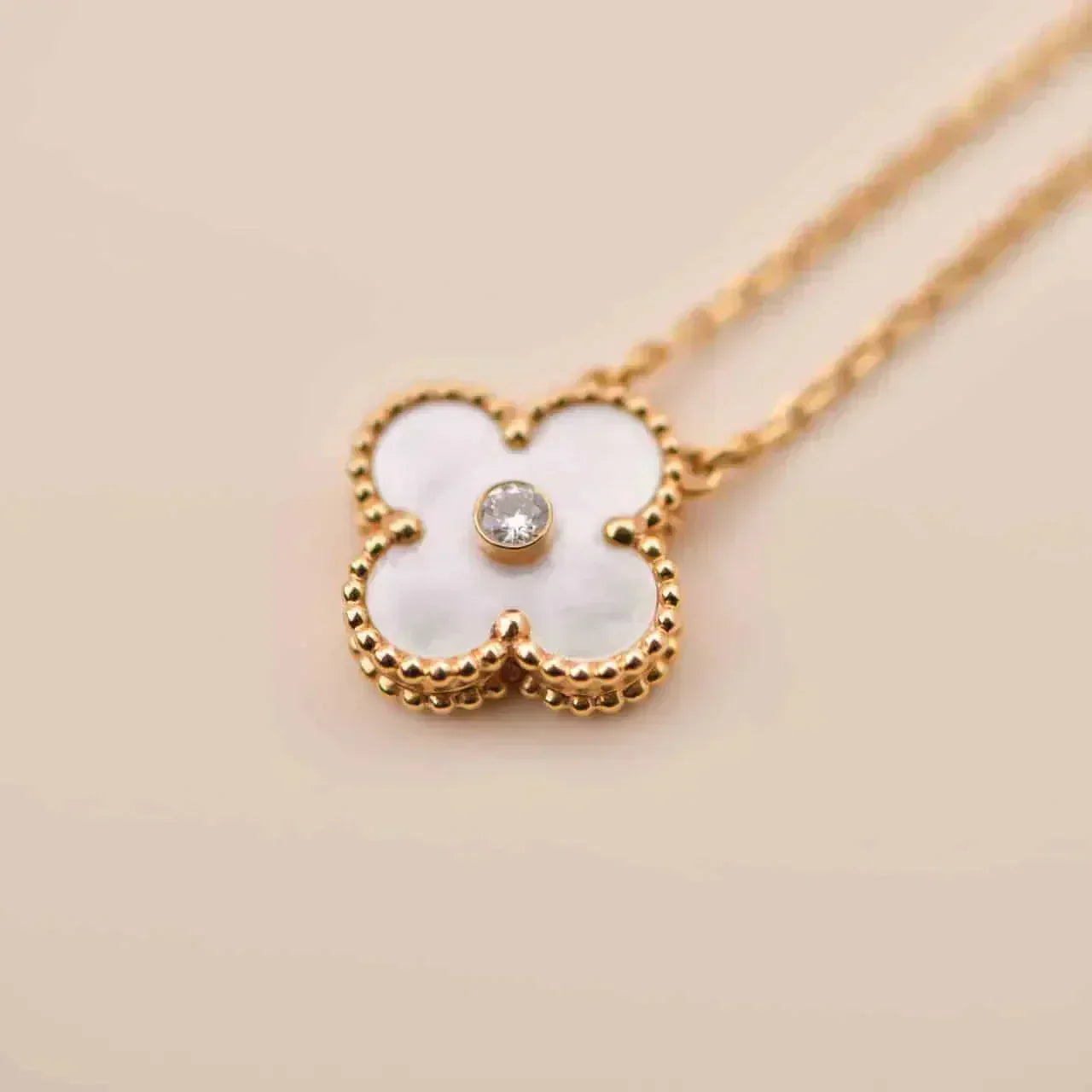 [TOPON]CLOVER 15MM DIAMOND WHITE FRITILLARIA NECKLACE