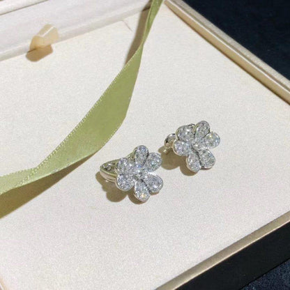 [TOPON]FRIVOLE SILVER FLOWER DIAMOND EARRINGS