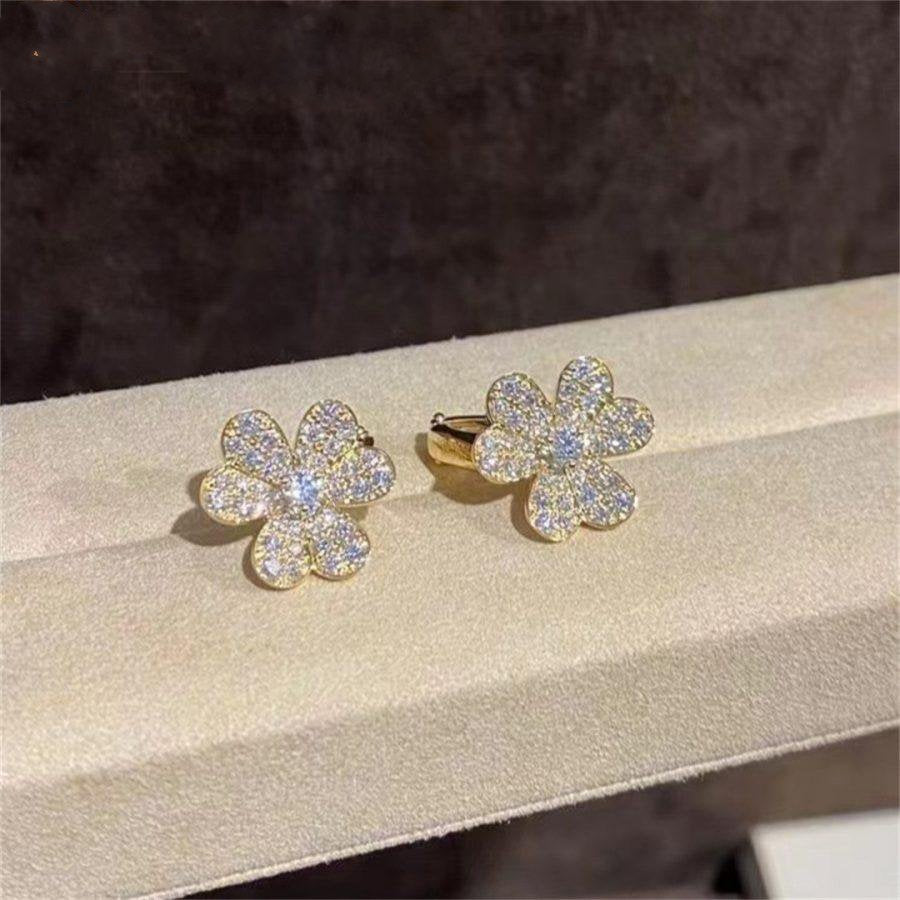 [TOPON]FRIVOLE GOLD FLOWER DIAMOND EARRINGS