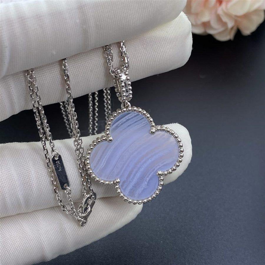 [TOPON]CLOVER SILVER CHALCEDONY BIG CLOVER NECKLACE