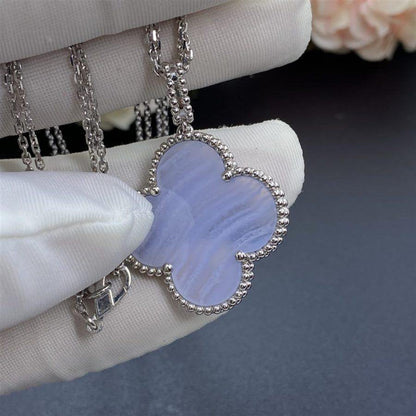 [TOPON]CLOVER SILVER CHALCEDONY BIG CLOVER NECKLACE