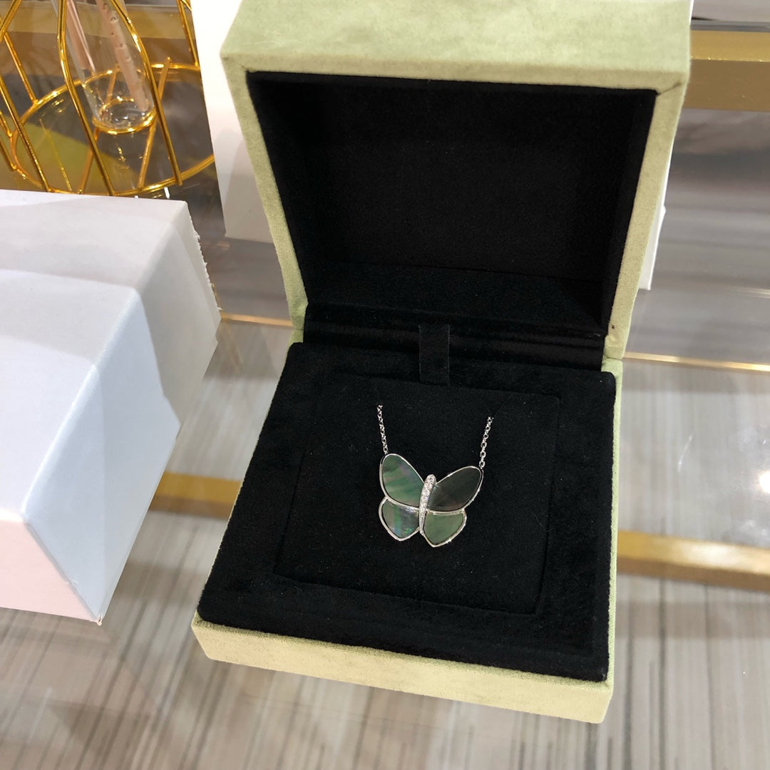 [TOPON]LARGE BUTTERFLY SILVER PENDANT DIAMOND NECKLACE