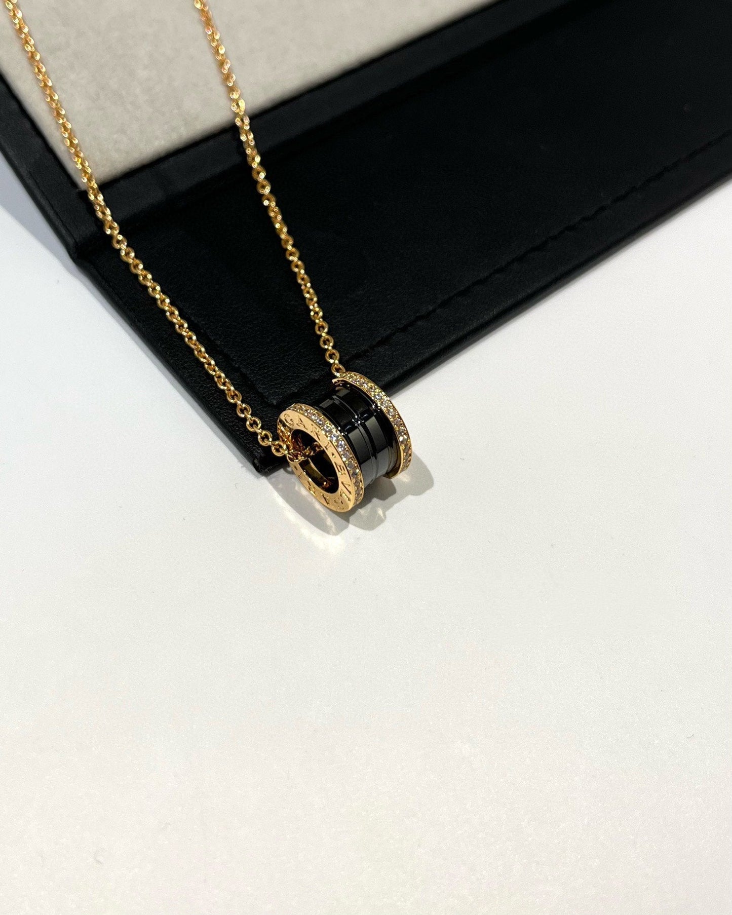 [TOPON]ZERO 1 BLACK CERAMIC DIAMOND PINK GOLD NECKLACE